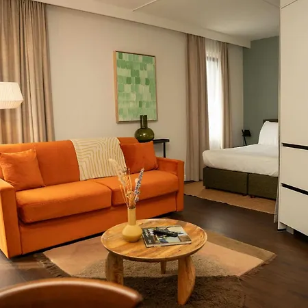 Cove Centrum 4*